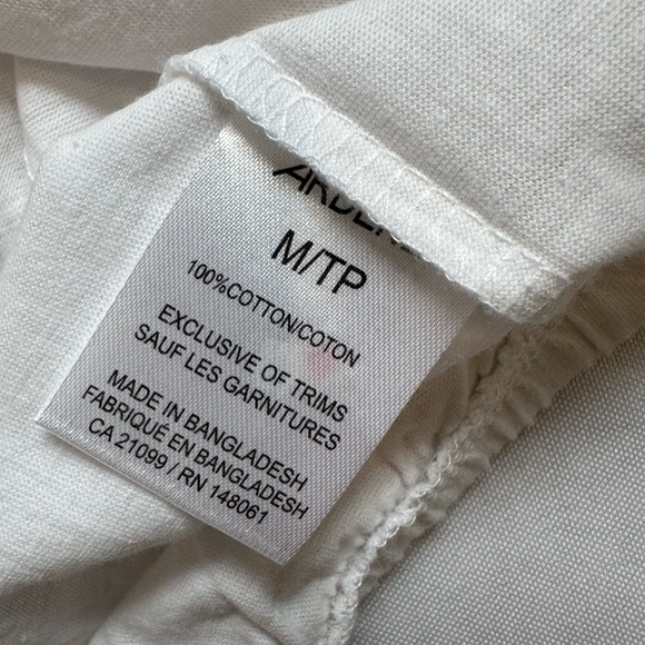 ARDENE Women’s White Crop Top With Elastic Bottom - Picture 5 of 5